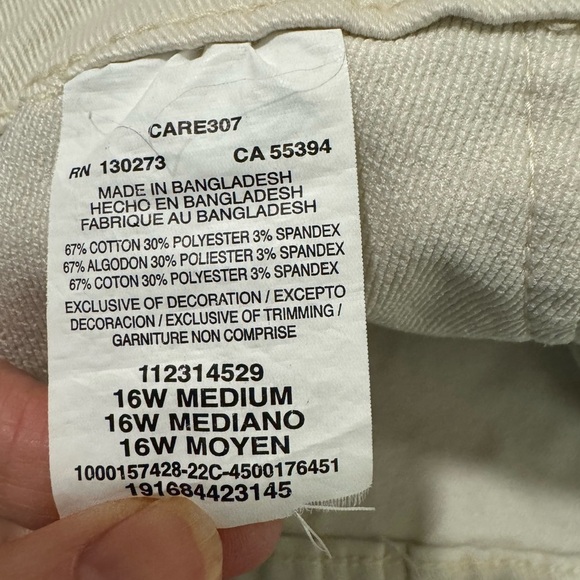 Lee Elastic Waist Shorts Off White Elastic Waist & stretch. size 16 - Picture 9 of 9